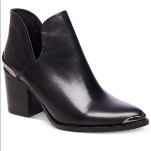 STEVE MADDEN POSEY black leather ankle boots